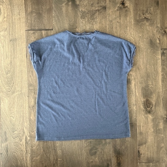 THE ROLLING STONES Blue V Neck Tee with Lace and Tongue Graphic - Picture 3 of 3